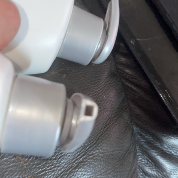 2 bottles of cured lotion - Picture 5 of 5